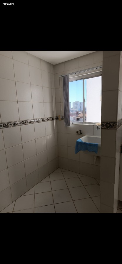 Casa para locação em Atrás da banca